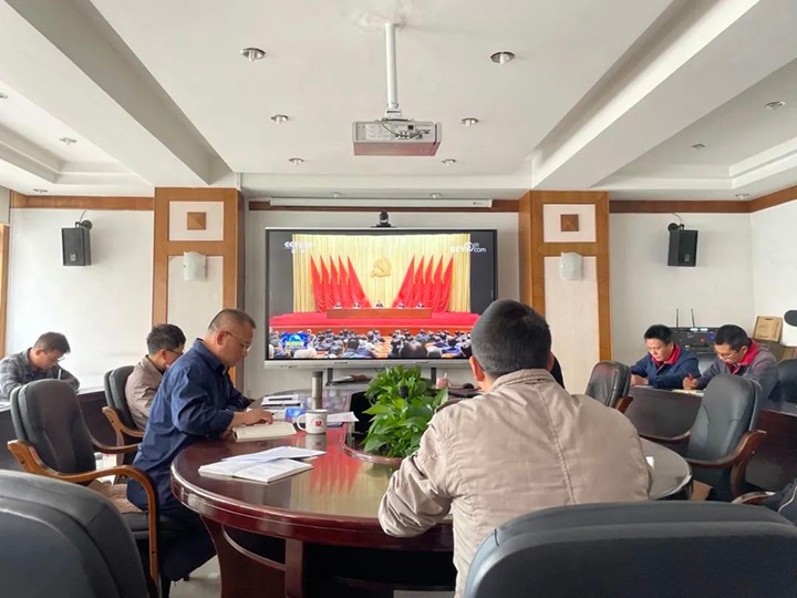 龙8头号玩家应用技术研究院党支部深入学习习近平总书记在2022年春季学期中央党校中青年干部培训班开班式上的重要讲话