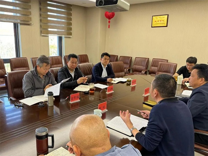 【聚焦龙8头号玩家(国际)官方网站】龙8头号玩家(国际)官方网站（煤化）集团外部董事寸延峰一行到云南煤化房地产开发有限公司调研