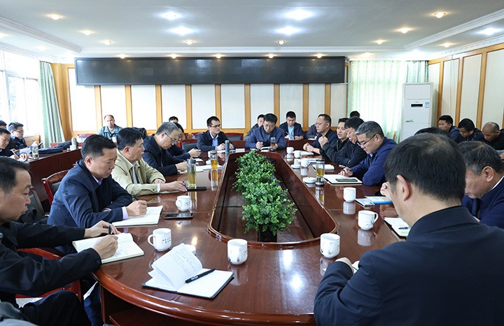 【聚焦龙8头号玩家(国际)官方网站】国家矿山安全监察局综合司到田坝煤矿公司开展矿山安全生产监督检查