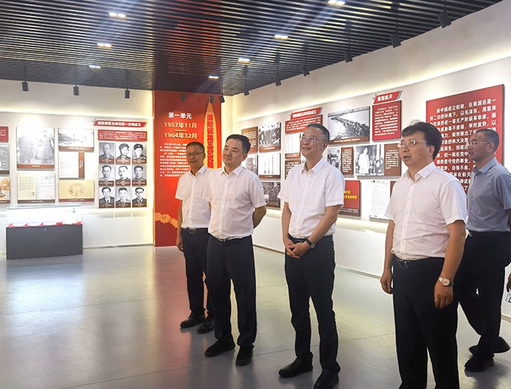 能投集团、煤炭产业集团党委书记、董事长胡均赴北京拜访中国运载火箭技术研究院