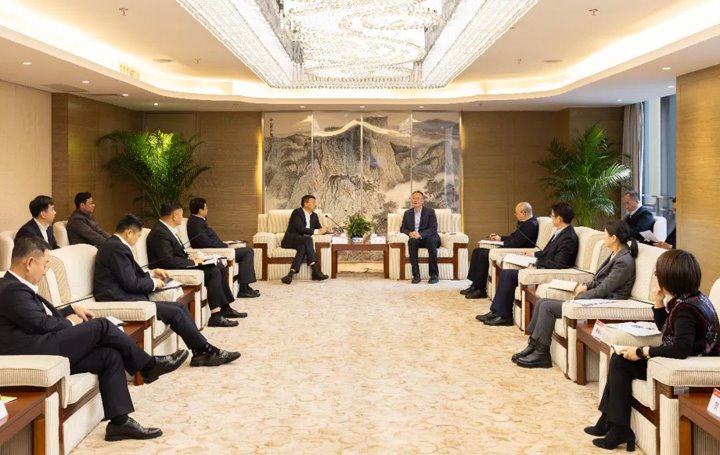 华夏银行到云南能投集团、煤炭产业集团交流座谈